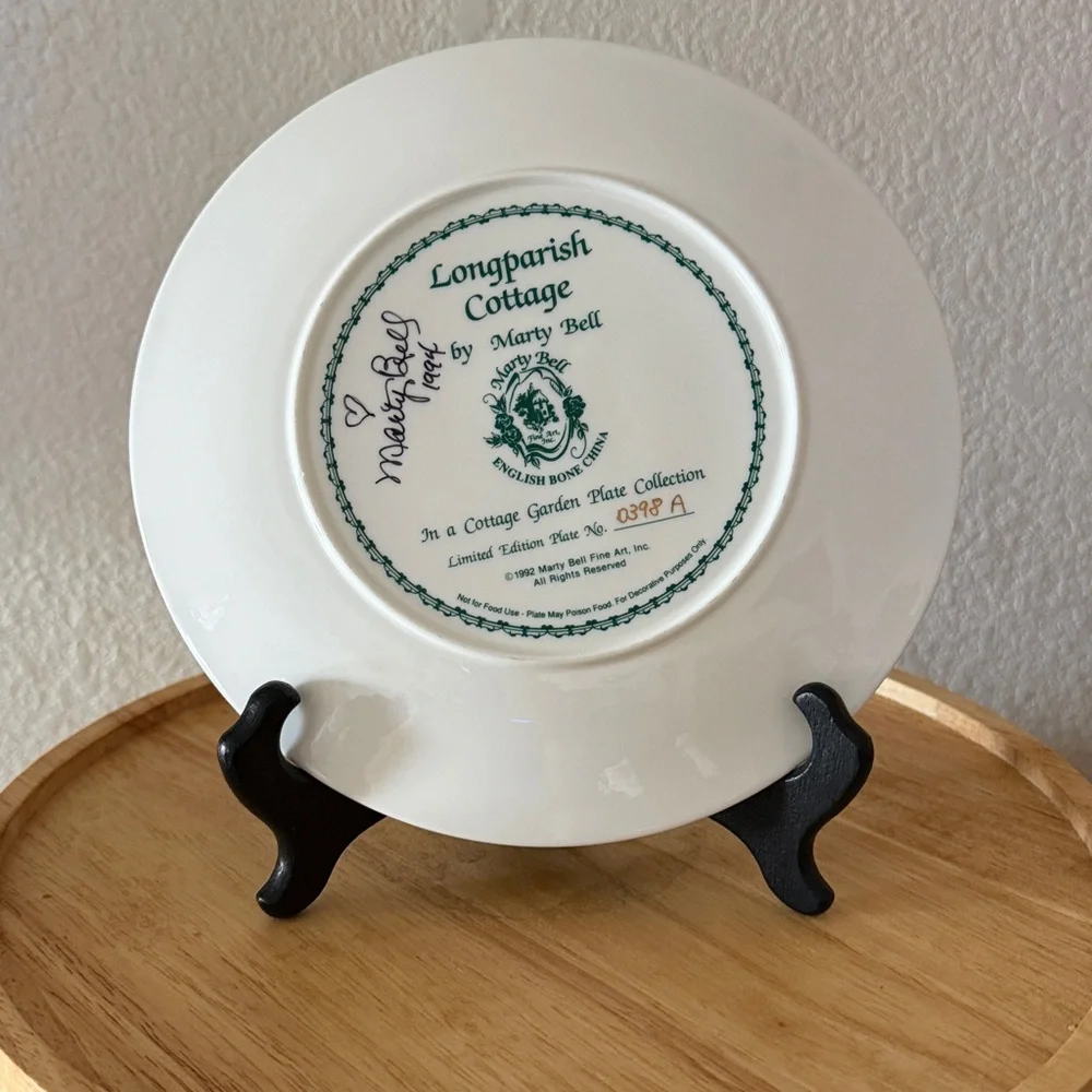 Charming Cottage Scene Decorative Plate - Picture 2 of 2